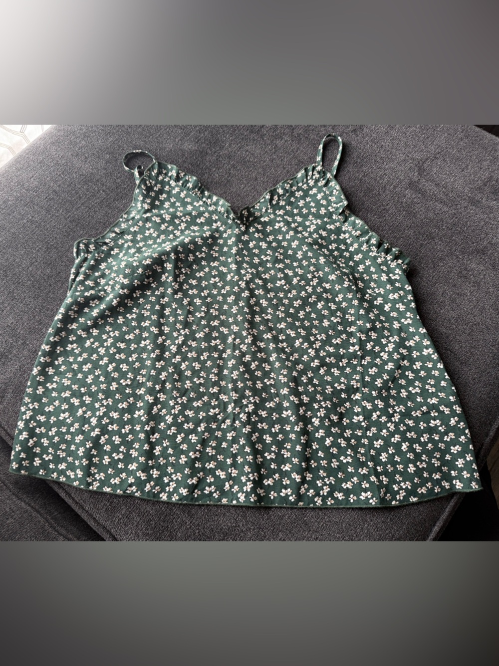 SHEIN Dark Green Floral V-Neck Cami